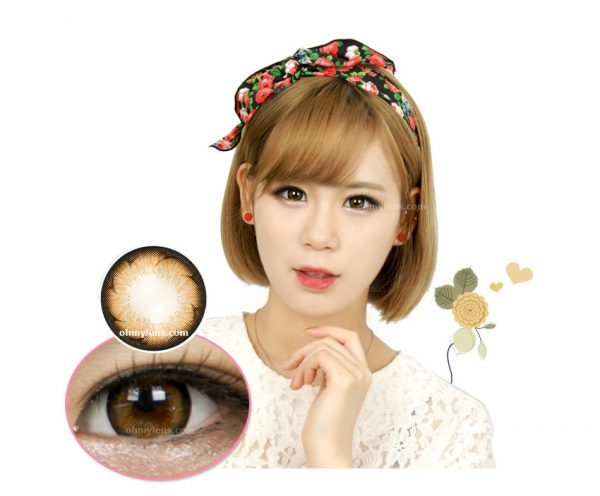 a beautiful girl with Chou Brown Contact Lenses 01