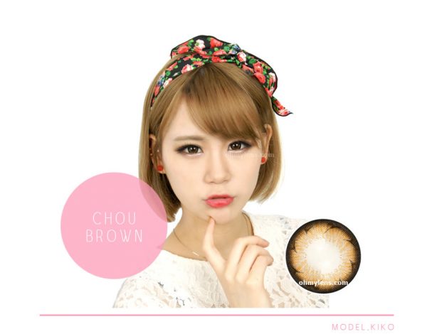a beautiful girl with Chou Brown Contact Lenses 02