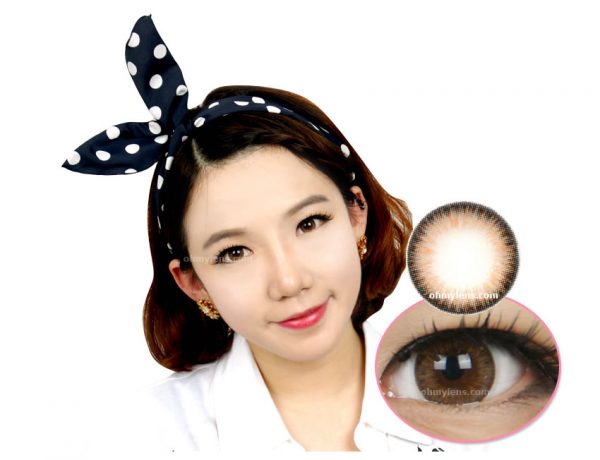 a beautiful girl with Real Brown Contact Lenses 01