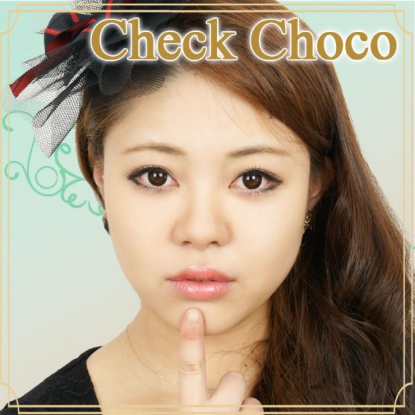 a beautiful girl with Check Choco Contact Lenses 02